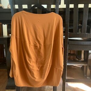 Lululemon Back in Action long sleeve size 8